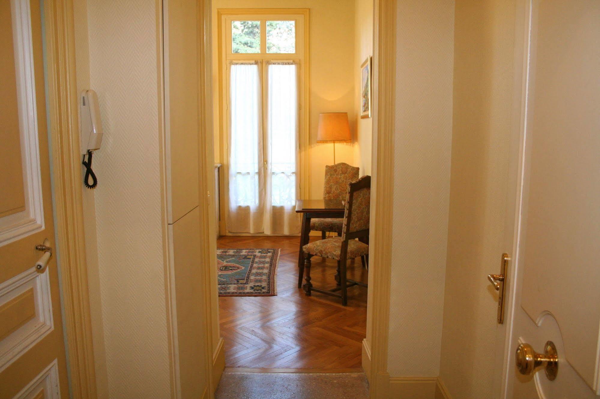 Résidence La Villa Léonie Niza Exterior foto