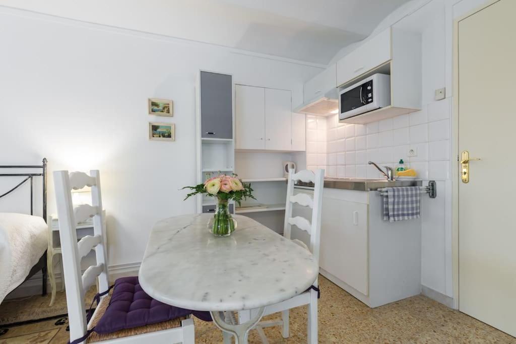 Résidence La Villa Léonie Niza Exterior foto